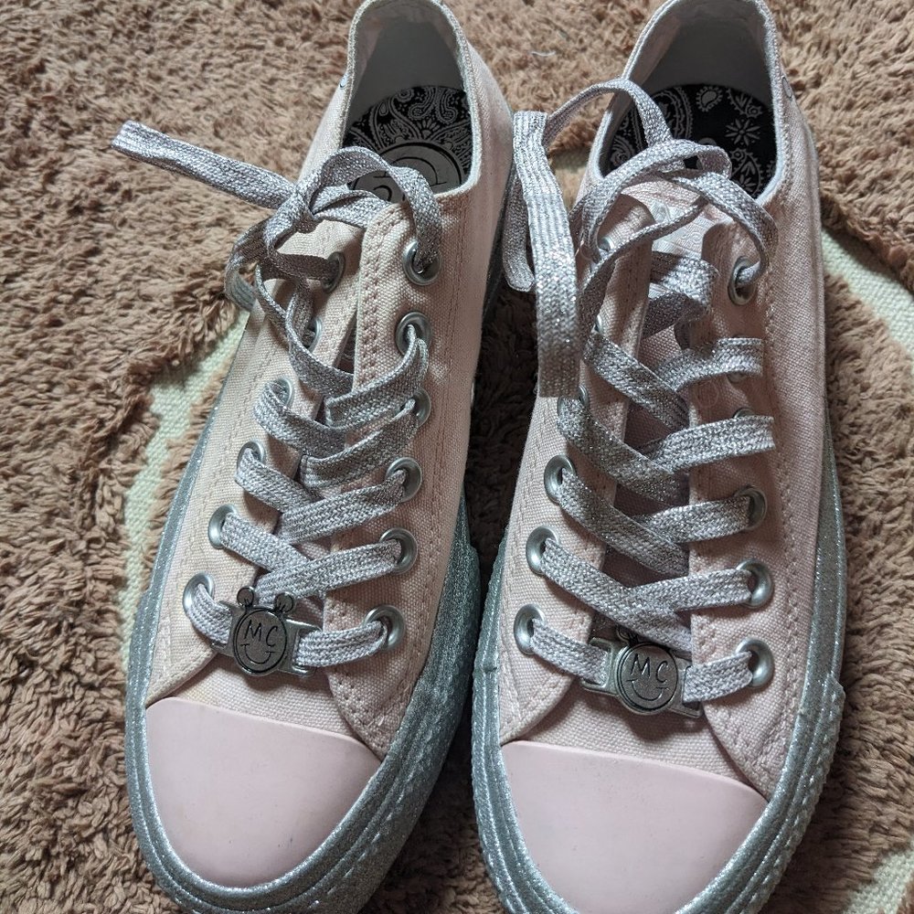 Miley Cyrus Converse